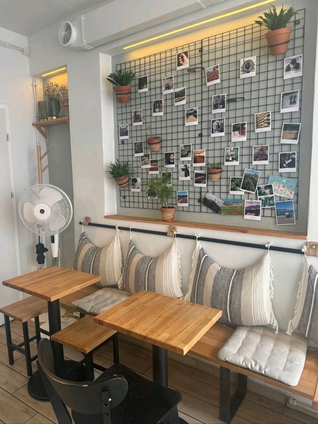엘 카페테로 카비아르니아