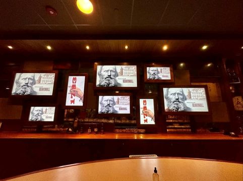 Sip History and Flavor at the Evan Williams Bourbon Experience Sip History and Flavor at the Evan Williams Bourbon Experience