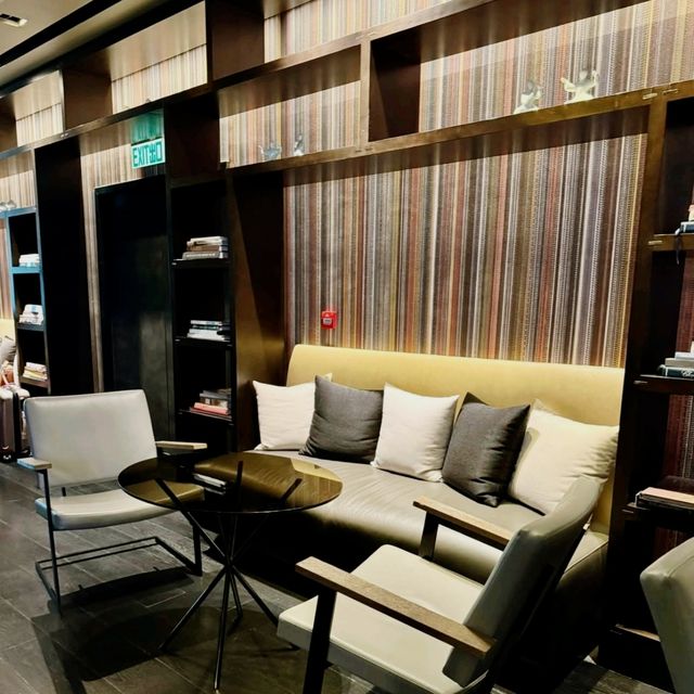 時尚有格調的Flint