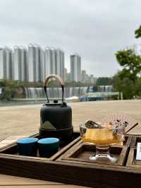 พี่จีนทำถึง! 🌊 น้ำตกเทียมในสวนขนาดใหญ่ 