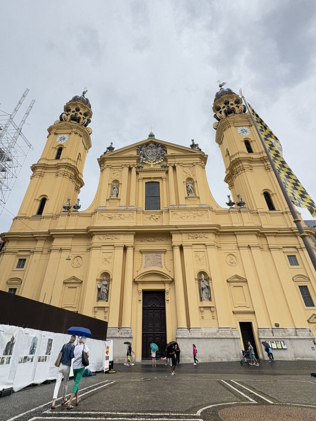 RESIDENZ MUSEUM MUNICH: A PALACE OF ROYAL GRANDEUR 🇩🇪🏛️✨