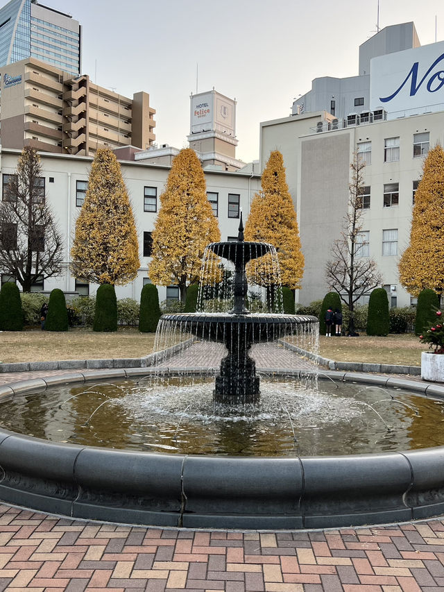 Christmassy Autumn in Noritake Garden, Nagoya 🍁🎄 Christmassy Autumn in Noritake Garden, Nagoya 🍁🎄