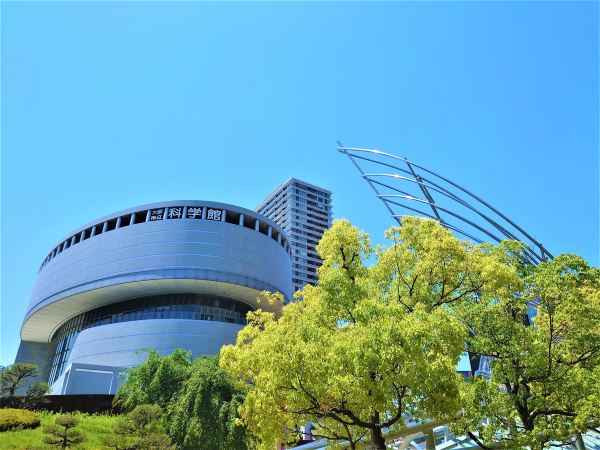 大阪に衝撃！【国立国際美術館】地下現代アートの旅で一秒で世界の文化