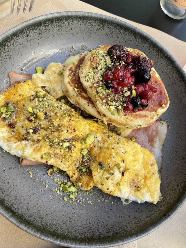 [그리스/아테네]🇬🇷카페 거리에 있는 감성 넘치는 아테네 브런치 맛집! Picky🥯