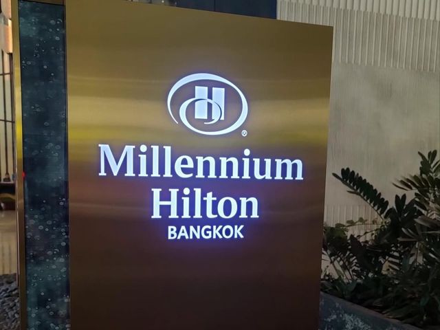 Millennium Hilton Bangkok 🏙️