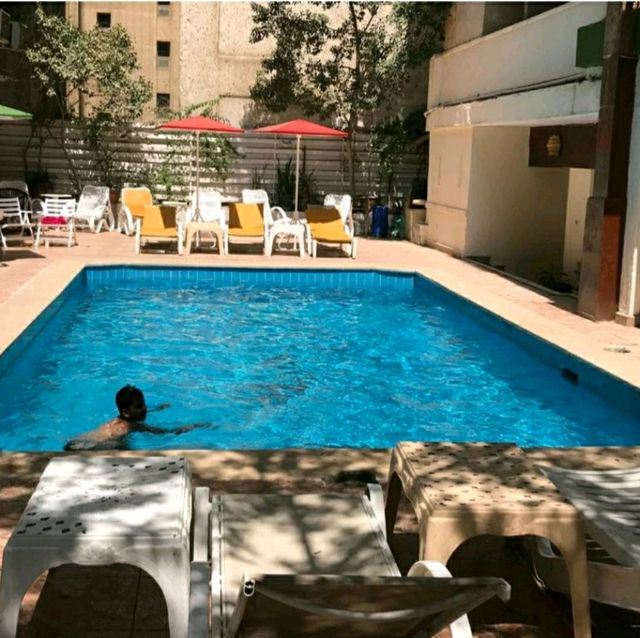 HOLIDAY ⛱🌞🍹🍻 IN INDIANA HOTEL