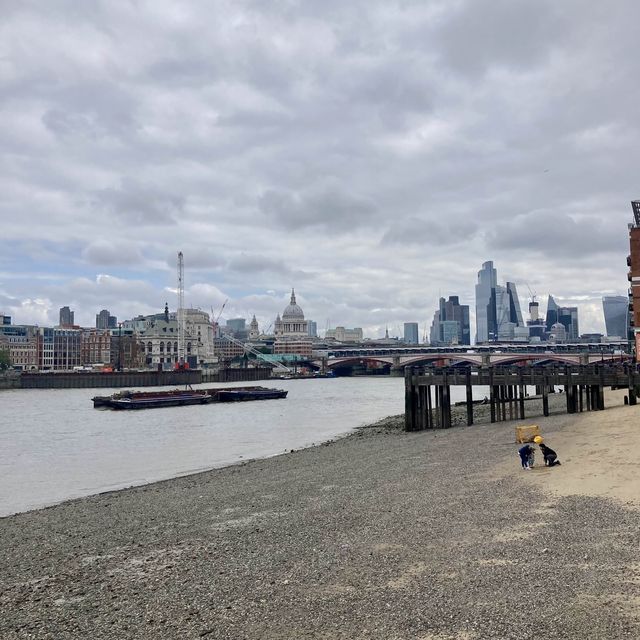 Taking in the Sights on a South Bank Stroll