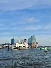 🇩🇪✨ Hamburg Tour Guide & Review