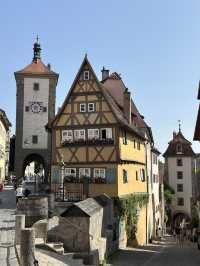 🏰 Rothenburg ob der Tauber – A Fairytale Town Frozen in Time! 🇩🇪✨