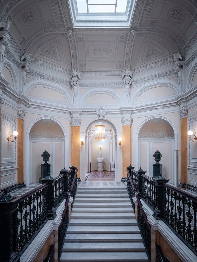 🏰 Gatchina Palace – The Imperial Hideaway of Tsars