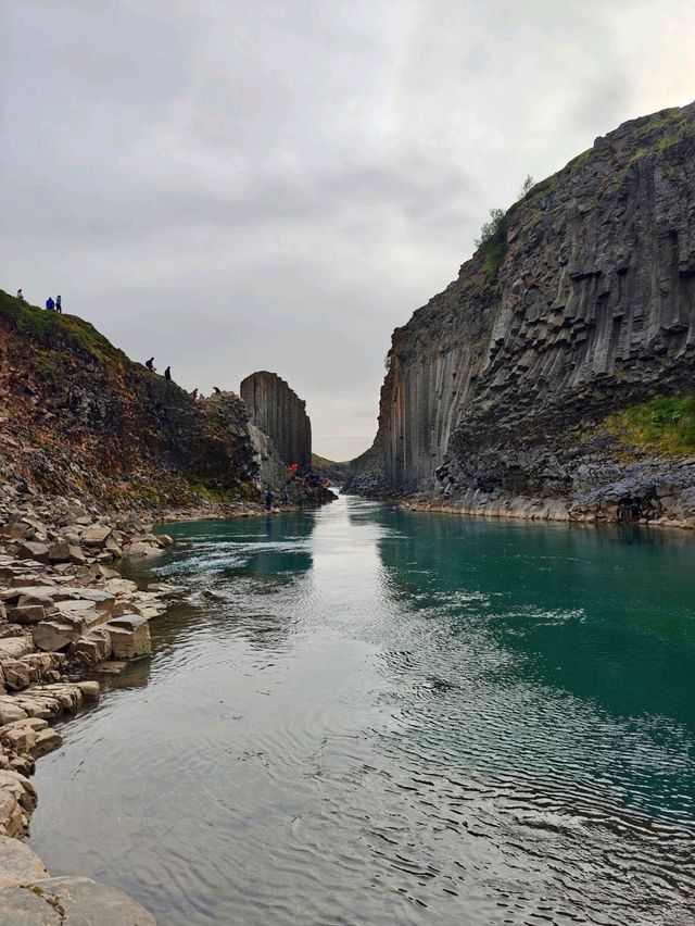 Stuðlagil Canyon, stunning basalt columns 