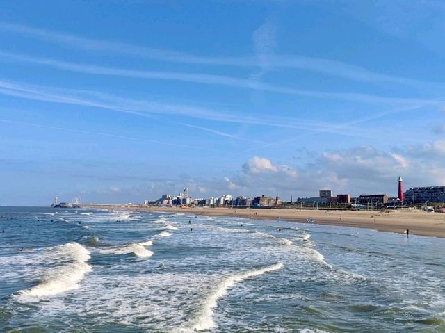 Scheveningen Guide — Beach, Pier, and Coastal Vibes 🐟🍸