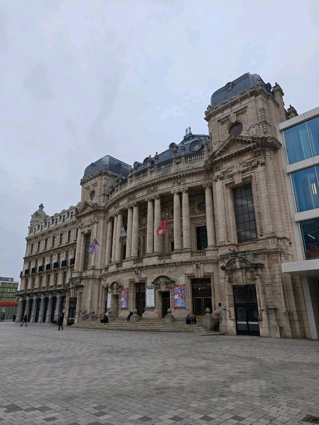 Gothic City Vibes🏙️ Gothic City Vibes🏙️