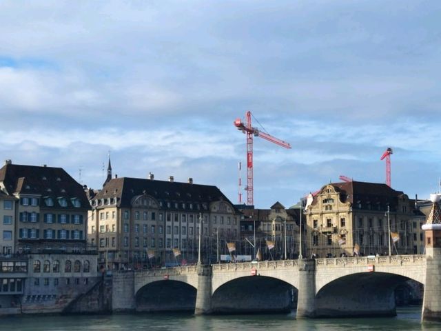 Mittlere Brücke, Basel 🌉✨ Mittlere Brücke, Basel 🌉✨