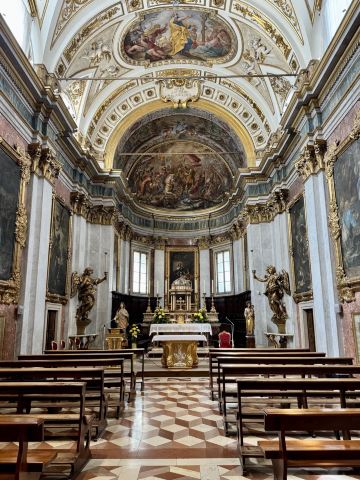 聖フランチェスコの息吹を感じる場所、平和の街アッシジ（Assisi）へ