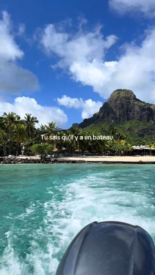 Boat to the land of dreams 🐬🐚🌺🥥🌴