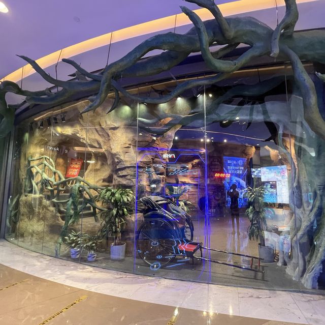 打卡深圳探洞工廠場