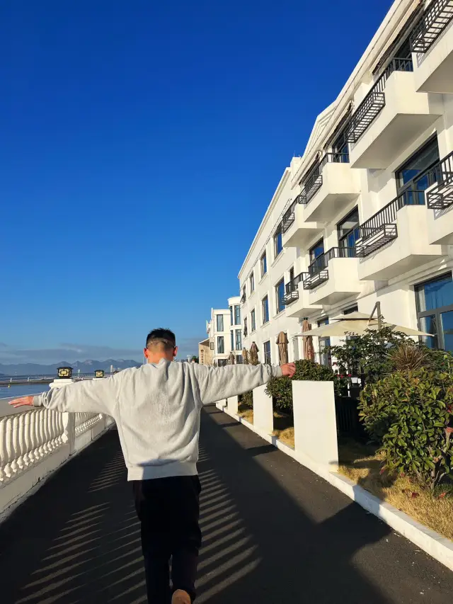 It's not that Santorini is unaffordable, but Fuzhou is more cost-effective