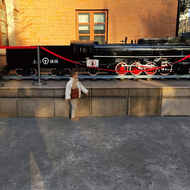 Train Thrills at Shanghai Railway Museum!