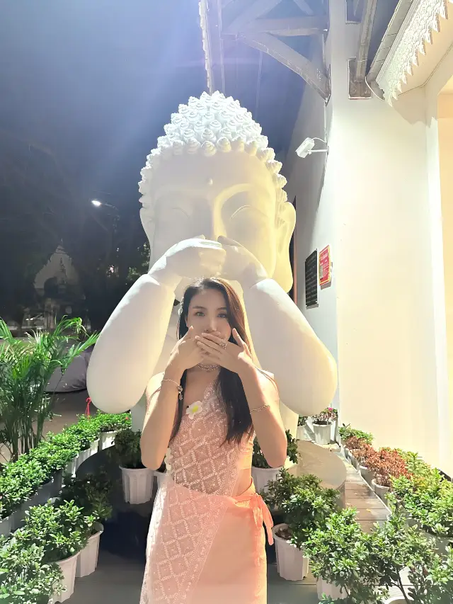 Coming to Xishuangbanna, you have to experience the Thai traditional massage