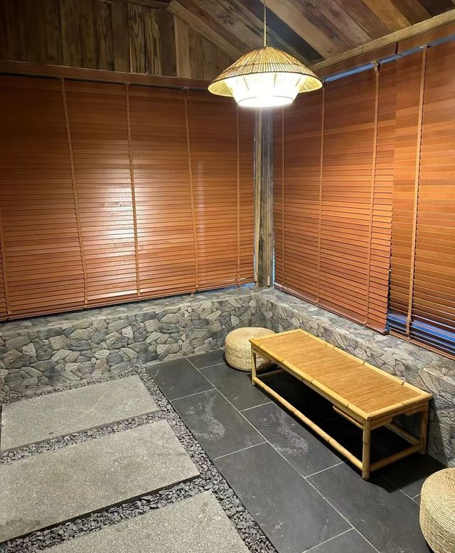 是真正的藏在山裡住在”湯”裡! 是真正的藏在山裡住在”湯”裡!