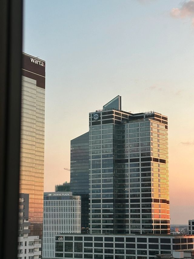 童話裡的首都，波蘭華沙！童話般的美景