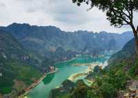 浩坤湖的全景真的很絕！