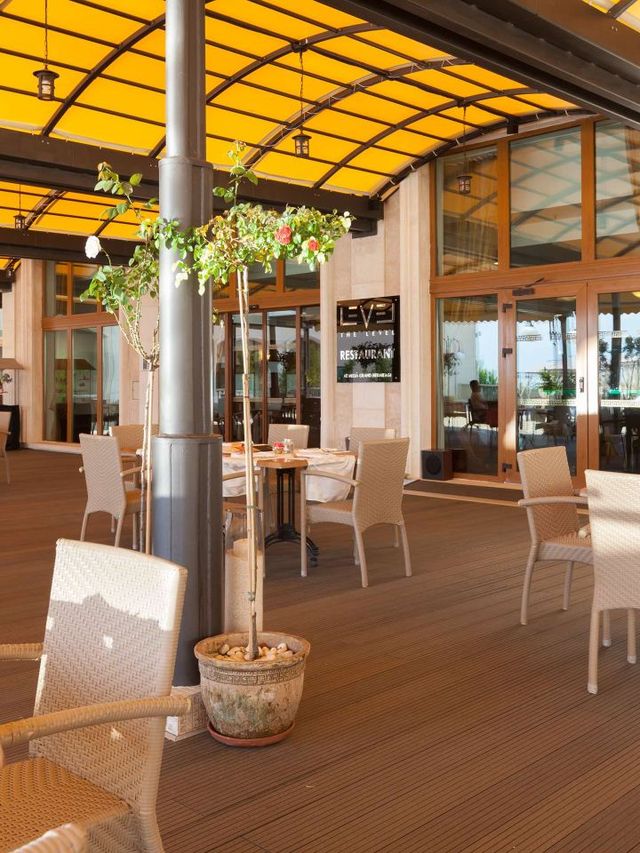 🌟 Varna's Top Stays: Luxury at Melia Grand 🌟