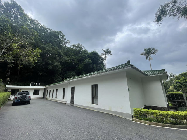 從化廣東溫泉賓館裡面的白石山