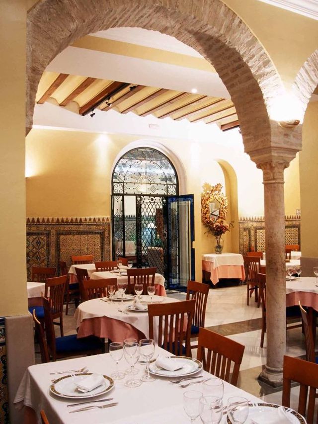 🌟 Seville's Hidden Gem: Hotel Gravina 51 Unveiled! 🌟