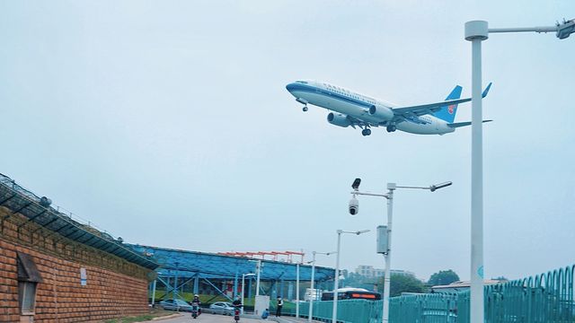 廈門高崎機場外｜追逐飛機的掠影瞬間