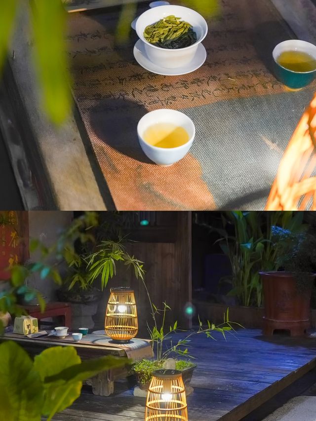 有一個小院子，一半是生活氣息，一半是浪漫情懷。