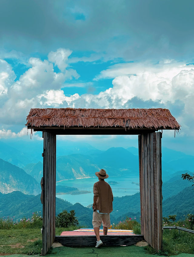 國慶旅遊別忘了去都江堰這個山頂。