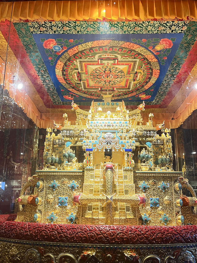 色達東嘎寺。