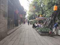 福州朱紫坊名人故居漆藝館沿著河岸漫步
