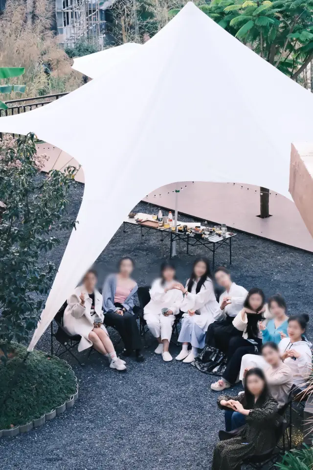 Mangshi | A homestay and a relaxing home