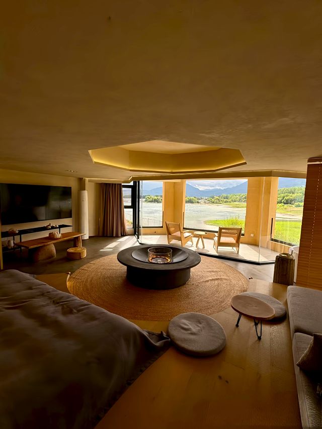 麗江最美民宿，雪山湖景房直接被治癒！！！