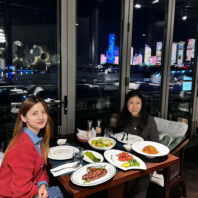 Dining with a View 🌆 
