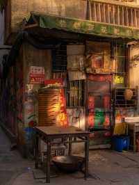 🚪 Did I Just Photograph My Childhood? (Or a Time Portal in Chongqing?)