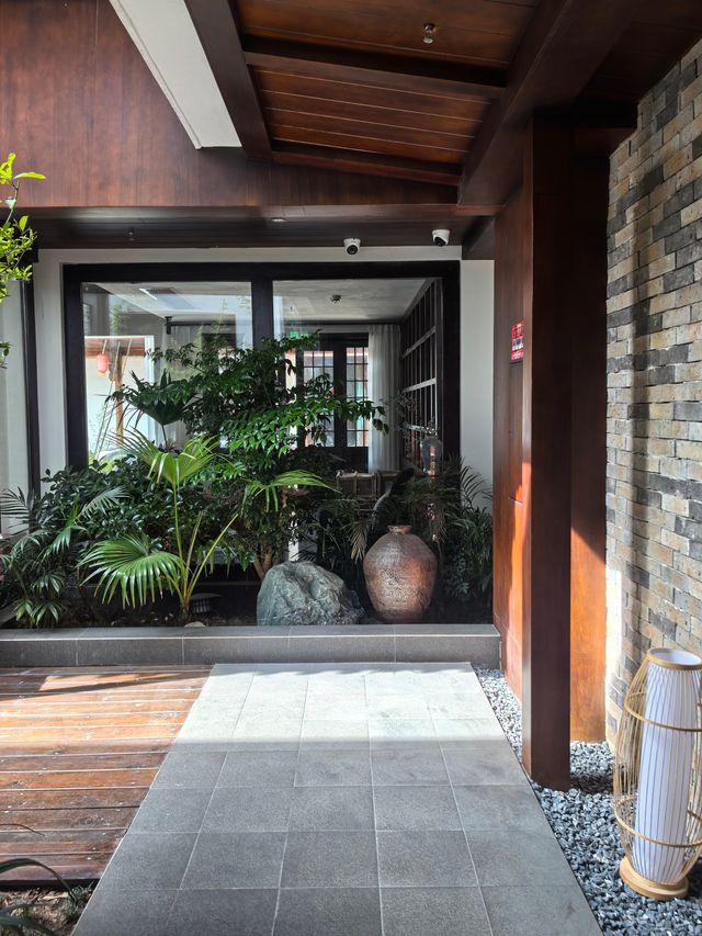 「邊個話旅行一定要趕景點？呢間民宿先係雲南嘅靈魂！