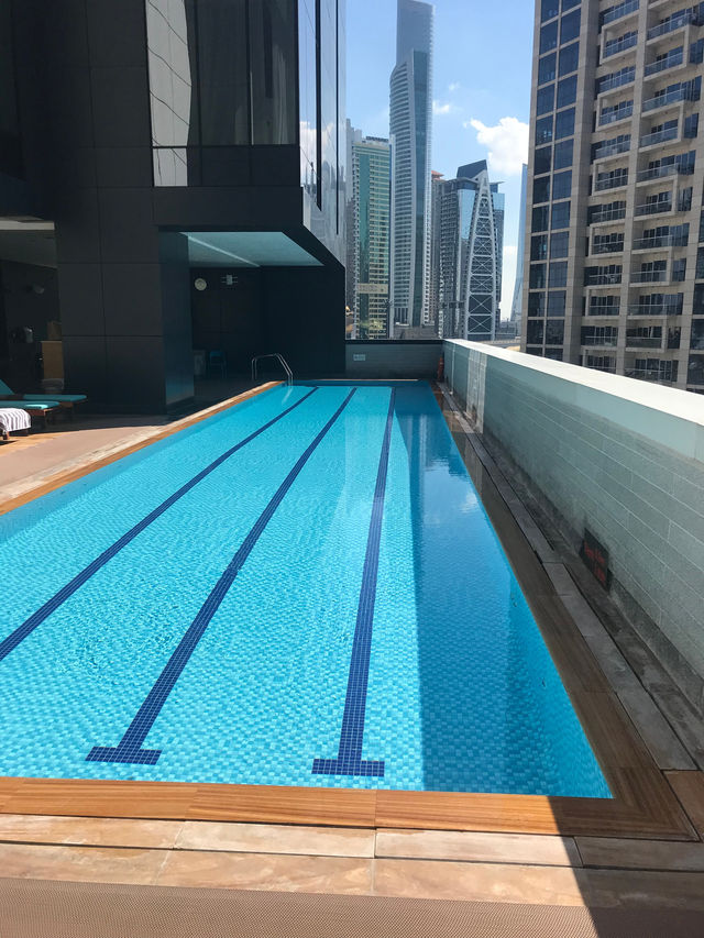 杜拜 | Crowne Plaza 的愜意體驗    酒店：Crowne Plaza Dubai