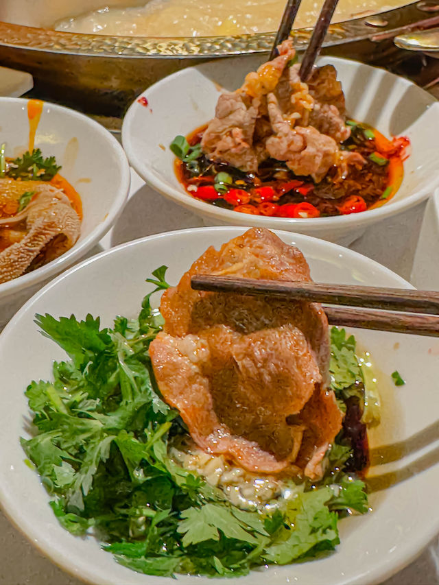 杭州呢間重慶火鍋嘅耗兒魚，令我一個禮拜食足三次！