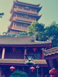 探秘廈門梵天寺：千年古剎的靜谧禪意】**  