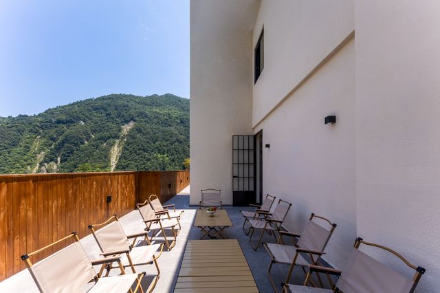 海螺溝雲漫溫泉度假酒店｜私享湯泉與山野美味，住進自然裡   藏於海螺溝的雲漫溫泉度假酒店，以「溫泉+
