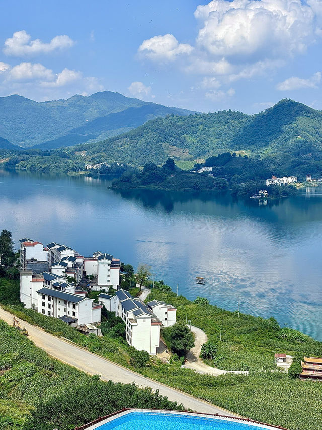 巴馬最佳日落觀景點長壽鄉炸場!巴馬地磁溫泉中心全新開業 巴馬最佳日落觀景點長壽鄉炸場!巴馬地磁溫泉中心全新開業