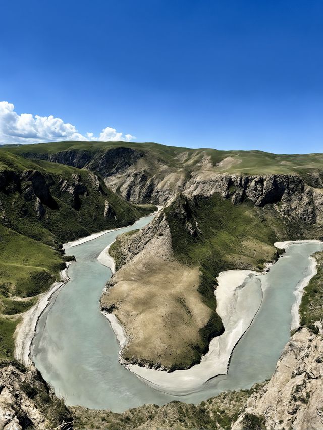 秋日包車遊伊犁一路美景太治癒 秋日包車遊伊犁一路美景太治癒