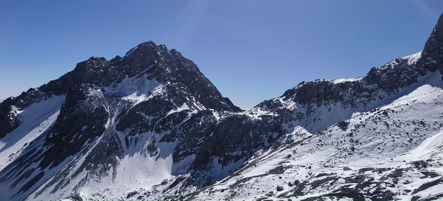 麗江玉龍雪山：把「鎏金雪山+翡翠湖」裝在眼睛裡的一天