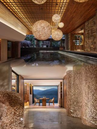 Phone storage seriously insufficient! Sleep inside the tropical rainforest from the movies