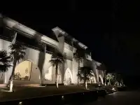 娃在加順農場當農夫，我在芷嵐秋看湖光發呆