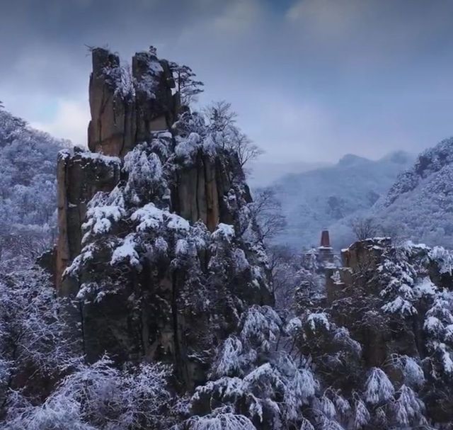 丹東天橋溝霧淞仙境,寒潮造就冰雪童話世界 丹東天橋溝霧淞仙境,寒潮造就冰雪童話世界